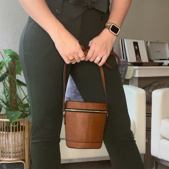 Express Handbags - EXPRESS Bucket Purse